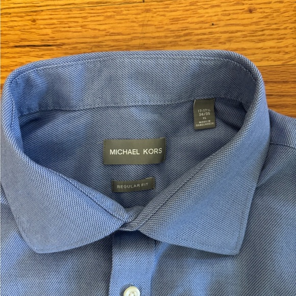 Michael Kors Button Up Shirt Men’s XL Blue Regular Fit Collared Front Pocket - Picture 2 of 5